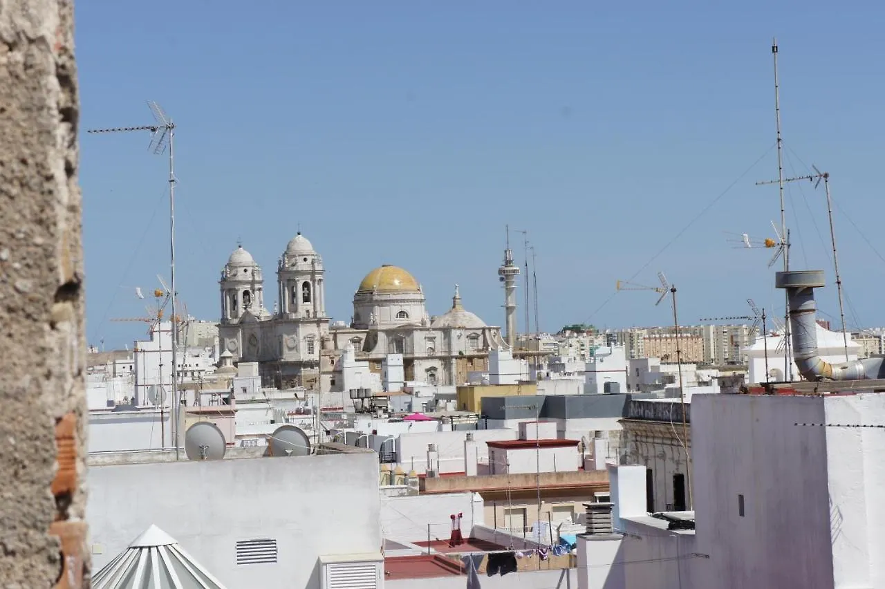Apartamento muy bien situado en el centro de Cádiz y al lado de la playa